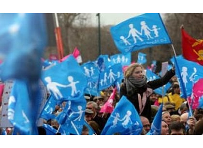 Le manifestazioni per la famiglia in Francia Le manifestazioni per la famiglia in Francia